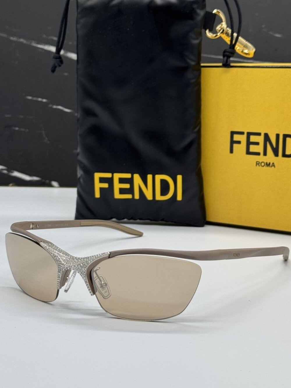 NEW FENDI FE40176U 46G LIMITED EDITION SUNGLASSES BEIGE WOMEN EYEWEAR FENDI